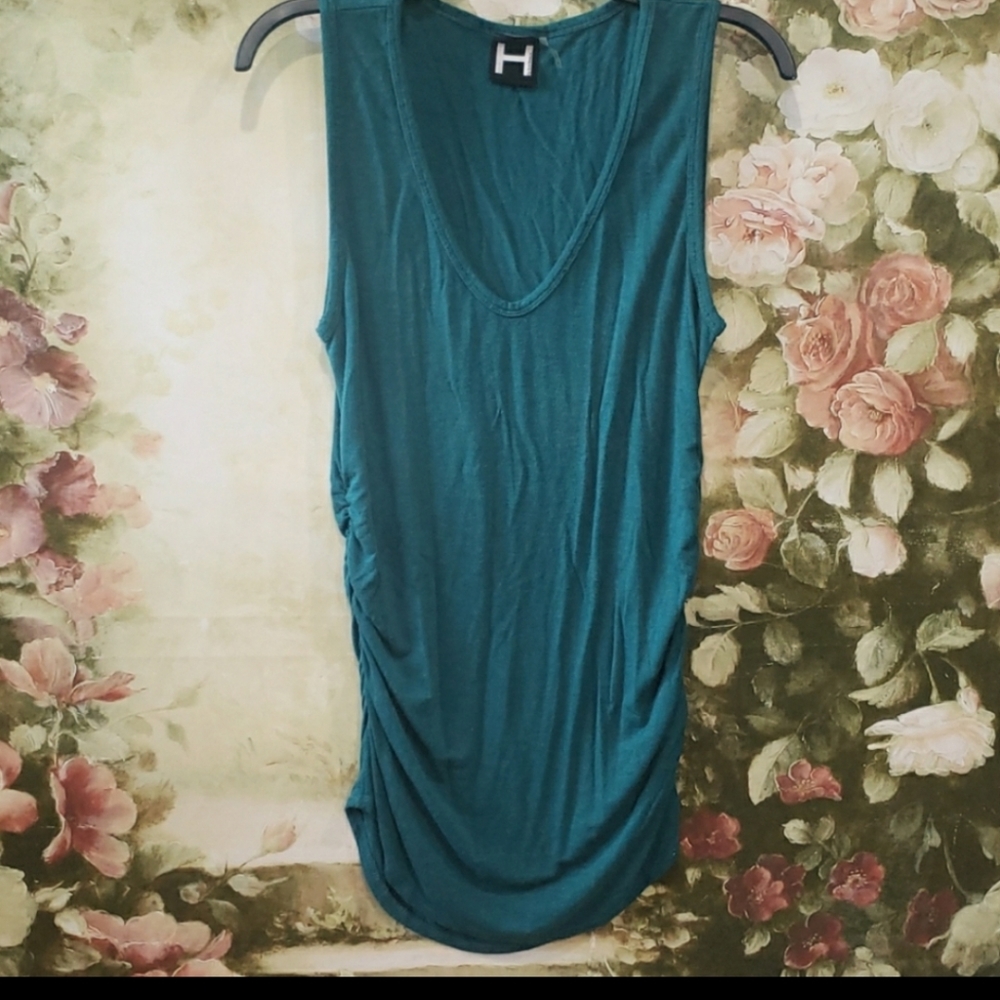 2/$5 Bordeaux Sz M top